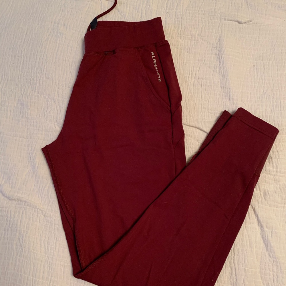 Alphalete Premium Pro-Elite Jogger - Burgundy